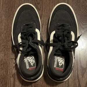 Vans Men's Black and White Sneakers
